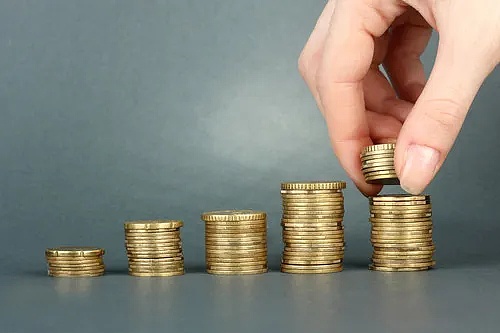 Filecoin存储与计算双轮驱动：FVM落地半年的真实成绩单