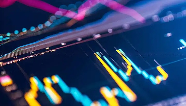 加密资产ETF：传统金融与数字资产的世纪握手