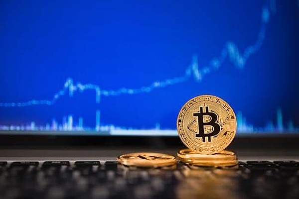 Blast狂欢背后的真相：小散户真的能分到蛋糕吗？