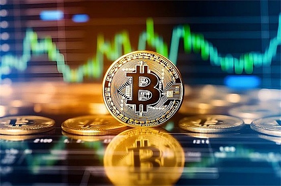 比特币巨鲸再度出手，牛市信号已经显现？