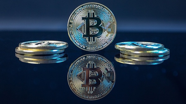 比特币站稳3万大关，后市还能冲多高？